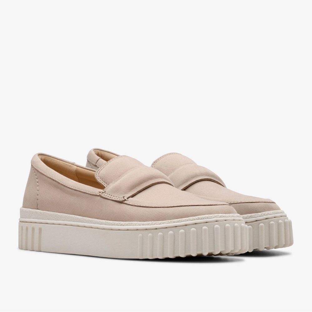Clarks Women’s Platform Loafers US 9½ – Excellent Condition, Stylish & Comfy